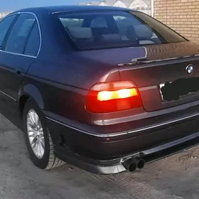 BMW E39 2000