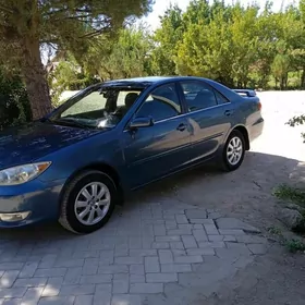 Toyota Camry 2004