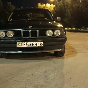 BMW 520 1988