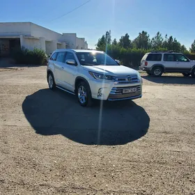 Toyota Highlander 2018