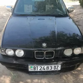 BMW 530 1990