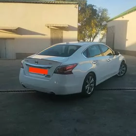 Nissan Altima 2013