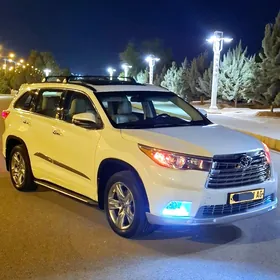 Toyota Highlander 2016