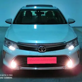 Toyota Camry 2015