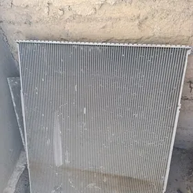 radiator actros