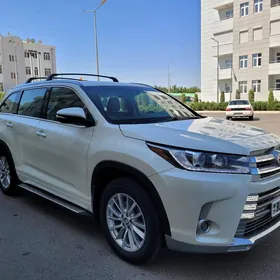 Toyota Highlander 2018