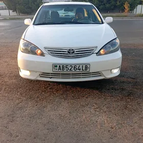 Toyota Camry 2004