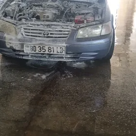 Toyota Camry 2000