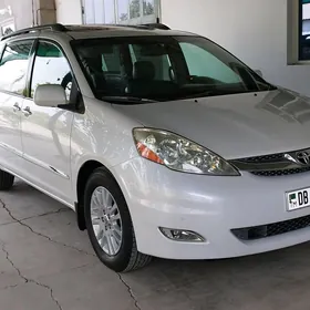 Toyota Sienna 2008