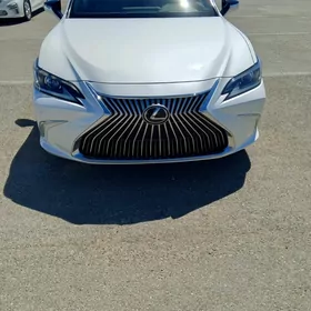 Lexus ES 350 2019