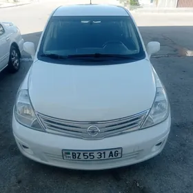 Nissan Versa 2011