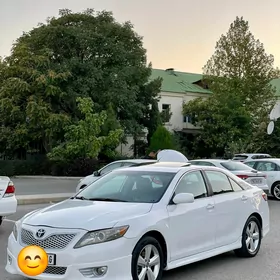 Toyota Camry 2010