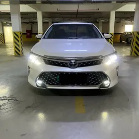 Toyota Camry 2017