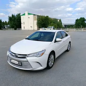 Toyota Camry 2015