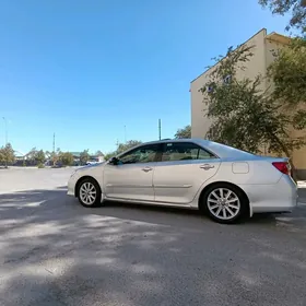 Toyota Camry 2011