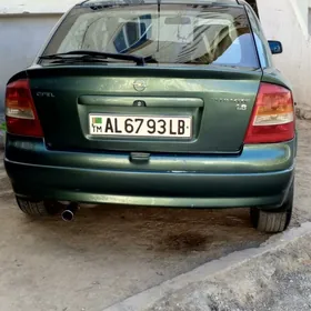 Opel Astra 2000