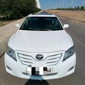 Toyota Camry 2011