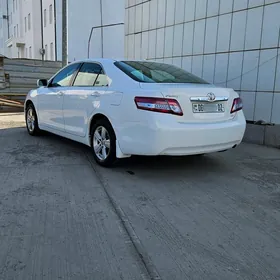 Toyota Camry 2010