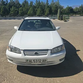 Toyota Camry 2000