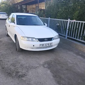 Opel Vectra 2000