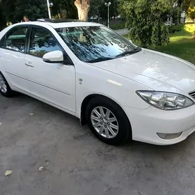 Toyota Camry 2004