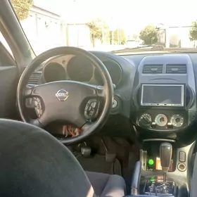 Nissan Altima 2002