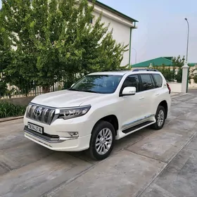 Toyota Land Cruiser Prado 2022