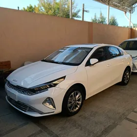 Kia Cerato 2024