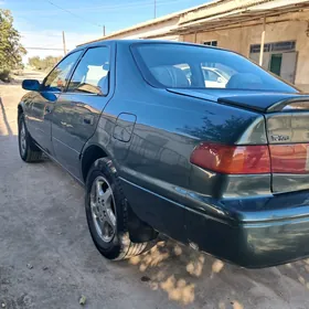 Toyota Camry 2001