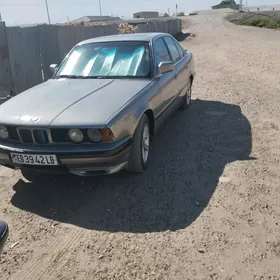 BMW 525 1989