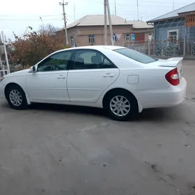 Toyota Camry 2004