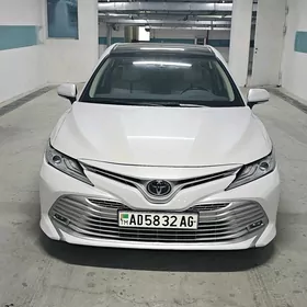 Toyota Camry 2018