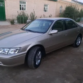 Toyota Camry 2001