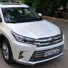 Toyota Highlander 2018