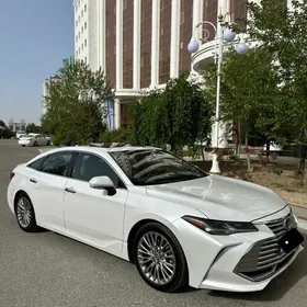 Toyota Avalon 2019