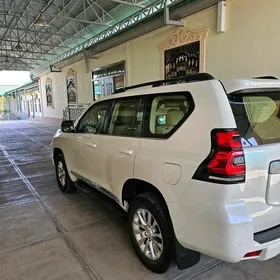 Toyota Land Cruiser Prado 2018