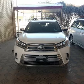 Toyota Highlander 2019