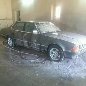 BMW 730 1989