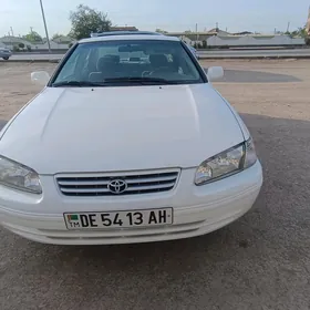 Toyota Camry 1999