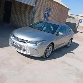 Toyota Camry 2016