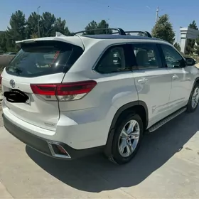 Toyota Highlander 2019