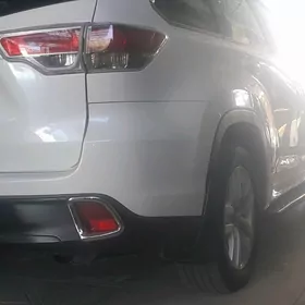 Toyota Highlander 2016