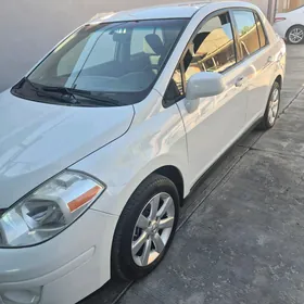 Nissan Versa 2010