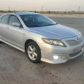 Toyota Camry 2010