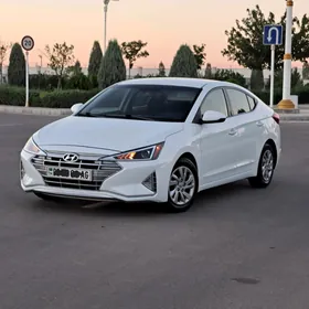 Hyundai Elantra 2019