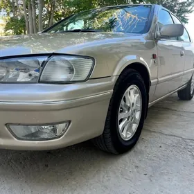 Toyota Camry 2000