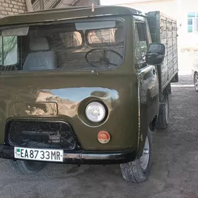 UAZ 452 1995