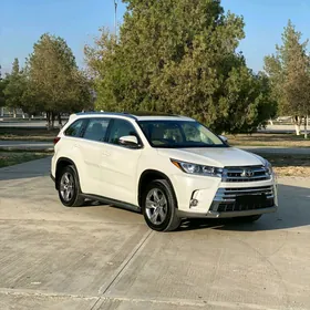 Toyota Highlander 2019