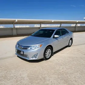 Toyota Camry 2013