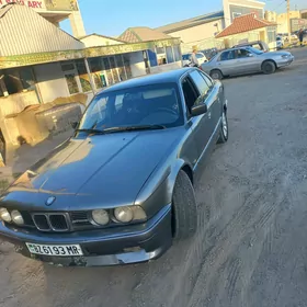 BMW 525 1989